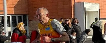 Ce dimanche 16 février, Étampes a vibré au rythme de la 29e édition des Foulées Étampoises. Un rendez-vous incontournable qui a réuni plus de 1 000 coureurs dans une ambiance à la fois conviviale et compétitive. Nous avons encouragé plusieurs membres de notre équipe qui participaient à cette belle course, et nous sommes fiers de les avoir vus franchir la ligne d’arrivée aux côtés de tant d’athlètes de haut niveau et d’amateurs passionnés.